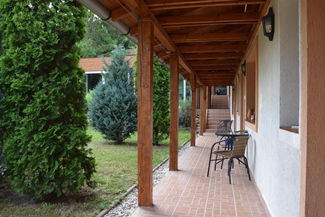 Nyitott Kapu Vendégház Felsőtárkány Esterno foto